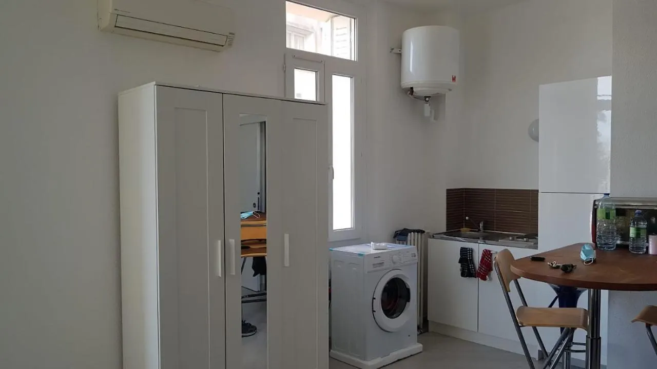Studio With Sea View For 2 People Toulon Apartment